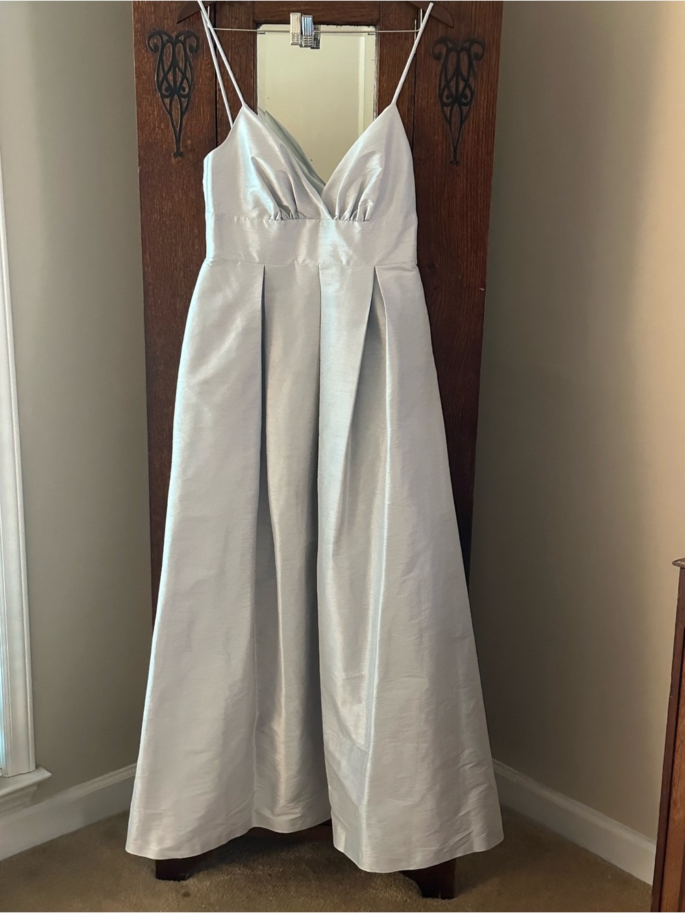 LulaKate Elegant Light Lavender Spaghetti-Strap Formal Dress Size 6 Wedding